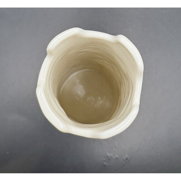 Belleek Irish Mini Castle Shamrock Bud Vase 4 Inches Used - Picture 6 of 10